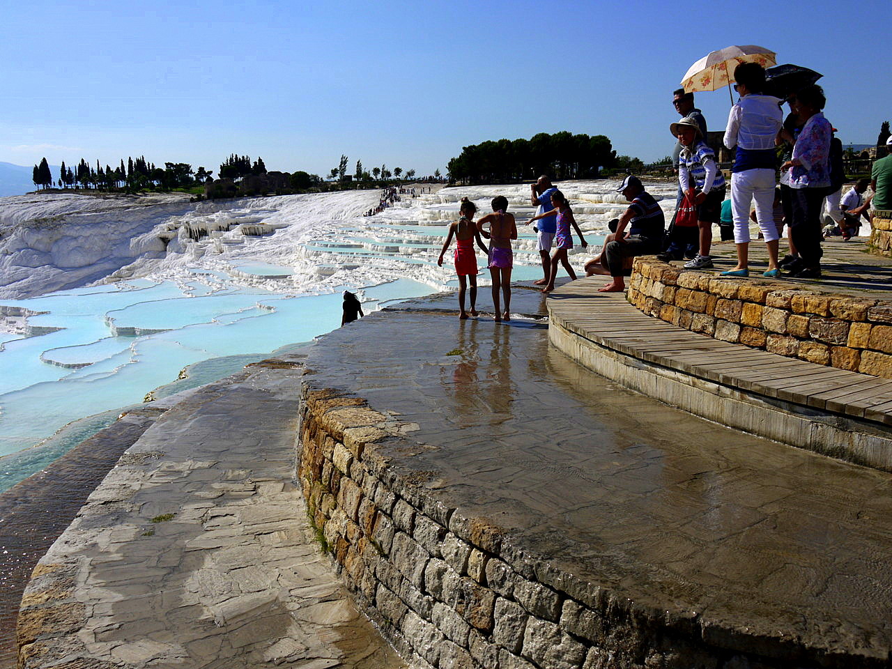 The calcium travertines at Pamukkale